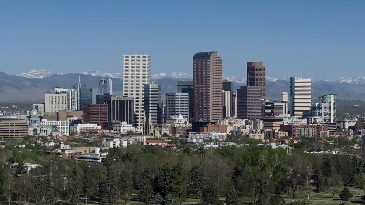Denver — photograph (Photo: Quintin Soloviev · CC BY 4.0 · via Wikimedia Commons)